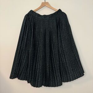 World Market - Dark green and leopard printed pleated skirt - Medium